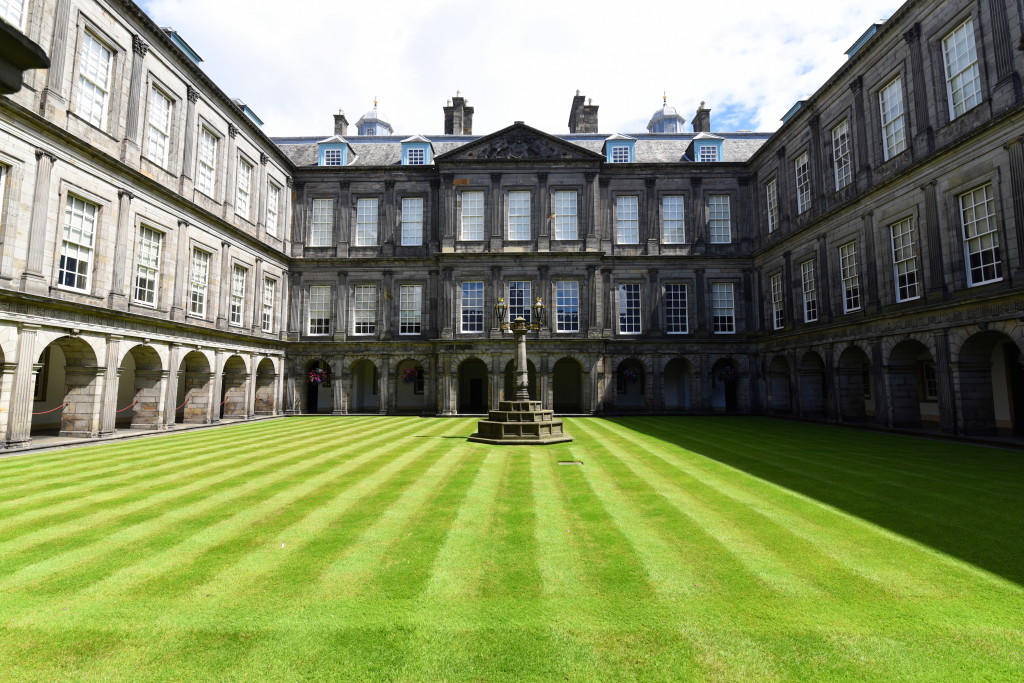 Holyroodhouse Courtyard 2