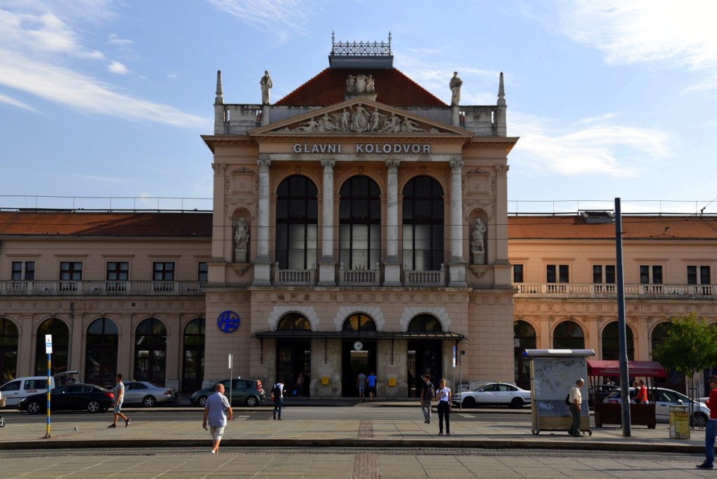 Cameron Zagreb Train Station Refugees