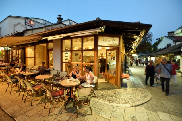 Cameron-Bosnia-Sarajevo-Dessert Shop