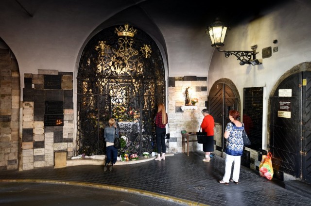 Cameron-Croatia-Zagreb-Stone Gate 1