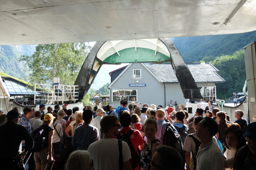 fjord-ferry-crowd