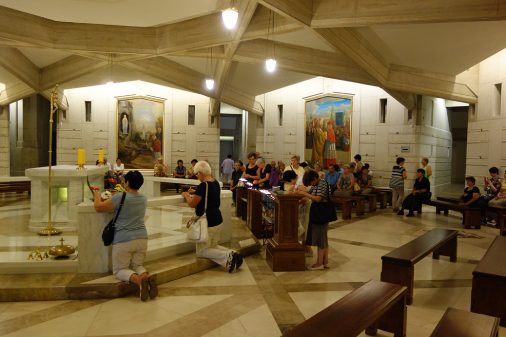 pilgrims-and-the-faithful-in-Sanctuary-of-St-John-Paul-II-krakow